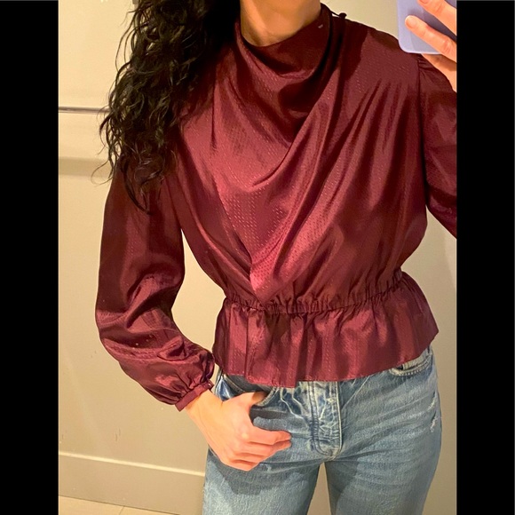 VINTAGE 80’s Halston soft convertible plum sheen day/night sexy blouse Size S-M - Picture 2 of 12